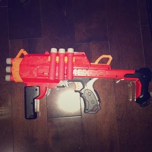 Nerf gun that shoots far